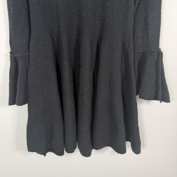 Umgee BOHO Knubby Knit Peplum Bell Sleeve Midi Sweater Dress Black Size Medium - Picture 2 of 6